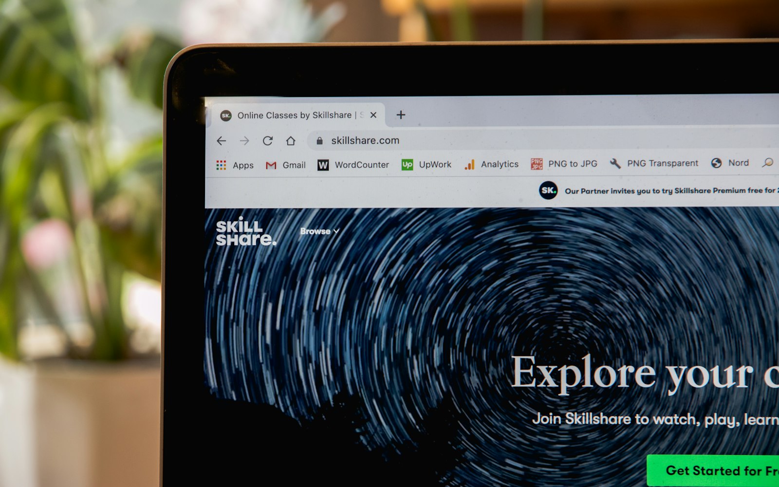 Website open in a browser on a laptop screen